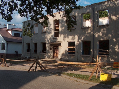 2005.06 - Biskupice - The demolition of part of the school