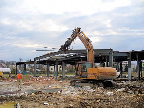 2008.03 - Lubartów - Wyburzenie budynków Polmozbytu